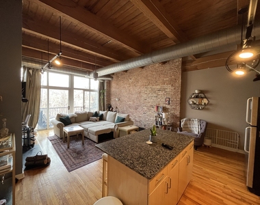 2201 W Wabansia Avenue - Photo Thumbnail 6