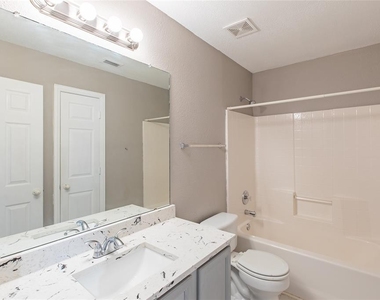 5108 Boxwood Lane - Photo Thumbnail 11