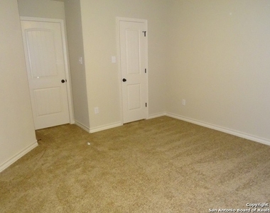 6538 Marcel Way - Photo Thumbnail 19