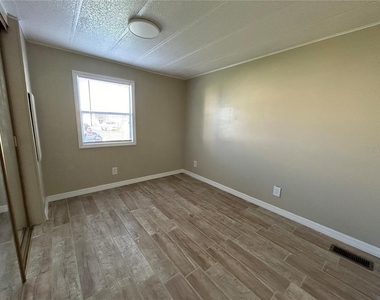 5540 Wind Sail Street - Photo Thumbnail 9