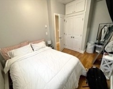 754 Huntington Ave - Photo Thumbnail 6