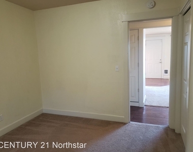 2102 Nw Kelly Dr #2 - Photo Thumbnail 15