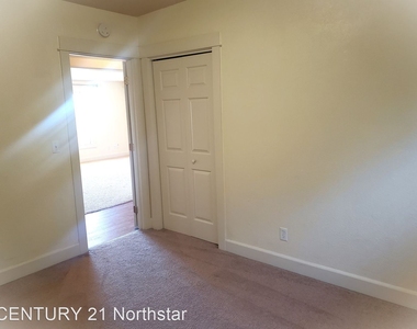 2102 Nw Kelly Dr #2 - Photo Thumbnail 14