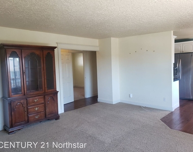 2102 Nw Kelly Dr #2 - Photo Thumbnail 5