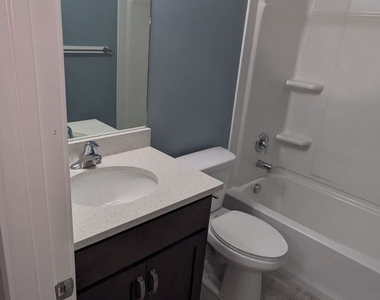 966 Georgia Drive Unit 12 - Photo Thumbnail 6