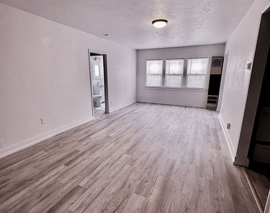 615 Ne 6 Avenue - Photo Thumbnail 12