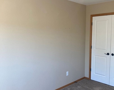 1605 Nw Thomsen Lane, Unit A - Photo Thumbnail 10