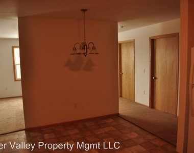 2510 Trindal Street - Photo Thumbnail 6