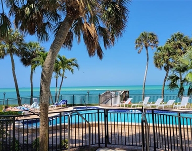 4822 Ocean Boulevard - Photo Thumbnail 17