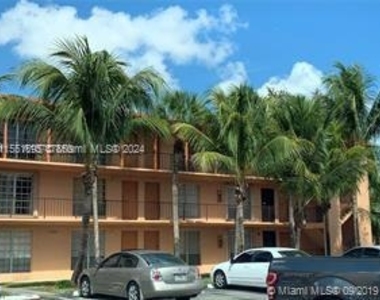 7151 Miami Lakes Dr - Photo Thumbnail 0