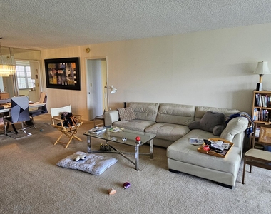 4015 W Palm Aire Drive - Photo Thumbnail 5