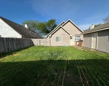 17001  Ardisia Dr - Photo Thumbnail 28