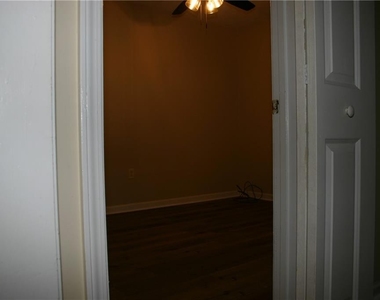 7036 Branch Crossong Way - Photo Thumbnail 23