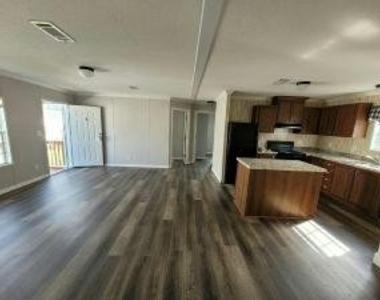 1653 Hogue Ave - Photo Thumbnail 9