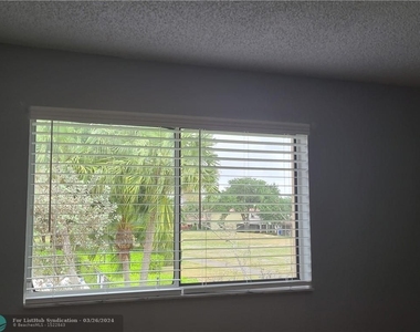 3470 N Pinewalk Dr - Photo Thumbnail 29