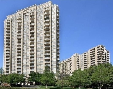 3225 Turtle Creek Boulevard - Photo Thumbnail 36