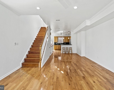 508 Carpenter Street - Photo Thumbnail 8