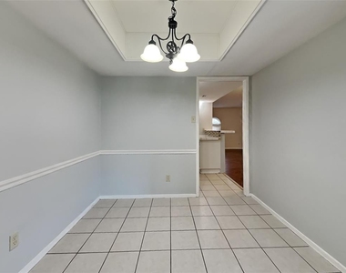 1407 W Spring Creek Parkway - Photo Thumbnail 10