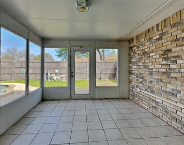 1407 W Spring Creek Parkway - Photo Thumbnail 24