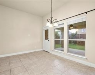 9670 Lance Drive - Photo Thumbnail 17