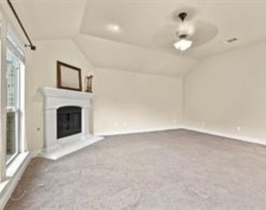 9670 Lance Drive - Photo Thumbnail 13