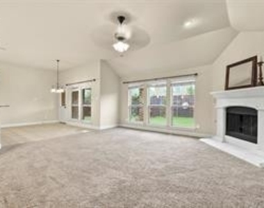 9670 Lance Drive - Photo Thumbnail 14