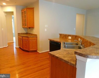 954 Hall Station Drive - Photo Thumbnail 4