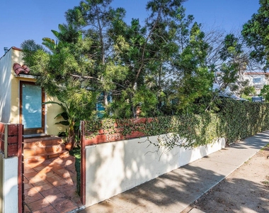 12735 Venice Blvd - Photo Thumbnail 8