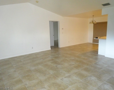 2637 Sw 27th Street - Photo Thumbnail 12