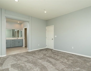 10837 Oro Vista Avenue - Photo Thumbnail 6