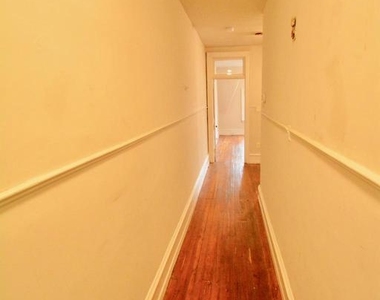 218 W Penn St - Photo Thumbnail 6