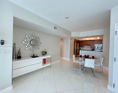 3101 S Ocean Dr - Photo Thumbnail 6