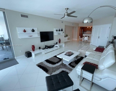 3101 S Ocean Dr - Photo Thumbnail 11