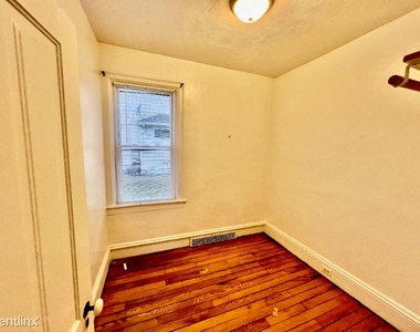 1501 Erie Ave 1501 - Photo Thumbnail 11