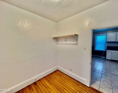 1501 Erie Ave 1501 - Photo Thumbnail 12