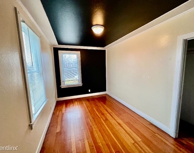 1501 Erie Ave 1501 - Photo Thumbnail 15