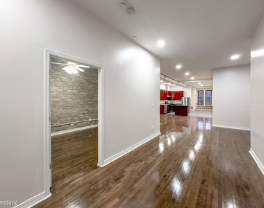 3345 N. Clark, Unit 6 - Photo Thumbnail 11