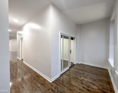 3345 N. Clark, Unit 6 - Photo Thumbnail 18