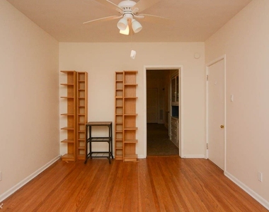 3426 N. Lincoln, Unit 5 - Photo Thumbnail 8