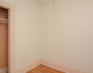 3426 N. Lincoln, Unit 5 - Photo Thumbnail 13