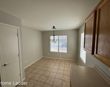 44871 W Gavilan Dr - Photo Thumbnail 5