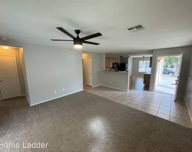 44871 W Gavilan Dr - Photo Thumbnail 3