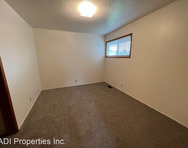 1139 Se Baseline St. #1 - Photo Thumbnail 7