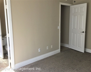 1324 Iris Avenue #3 - Photo Thumbnail 6