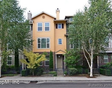 6026 Ne Alder Street - Photo Thumbnail 2