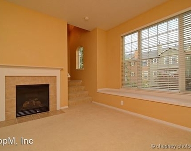 6026 Ne Alder Street - Photo Thumbnail 0