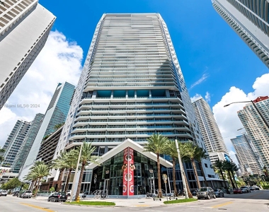 1300 Brickell Bay Dr - Photo Thumbnail 0