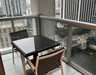 475 Brickell Ave - Photo Thumbnail 14