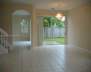 21543 Sw 92nd Pl - Photo Thumbnail 2