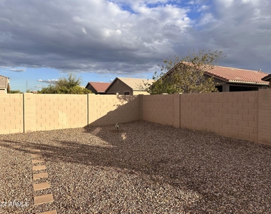 3883 E Desert Broom Drive - Photo Thumbnail 10